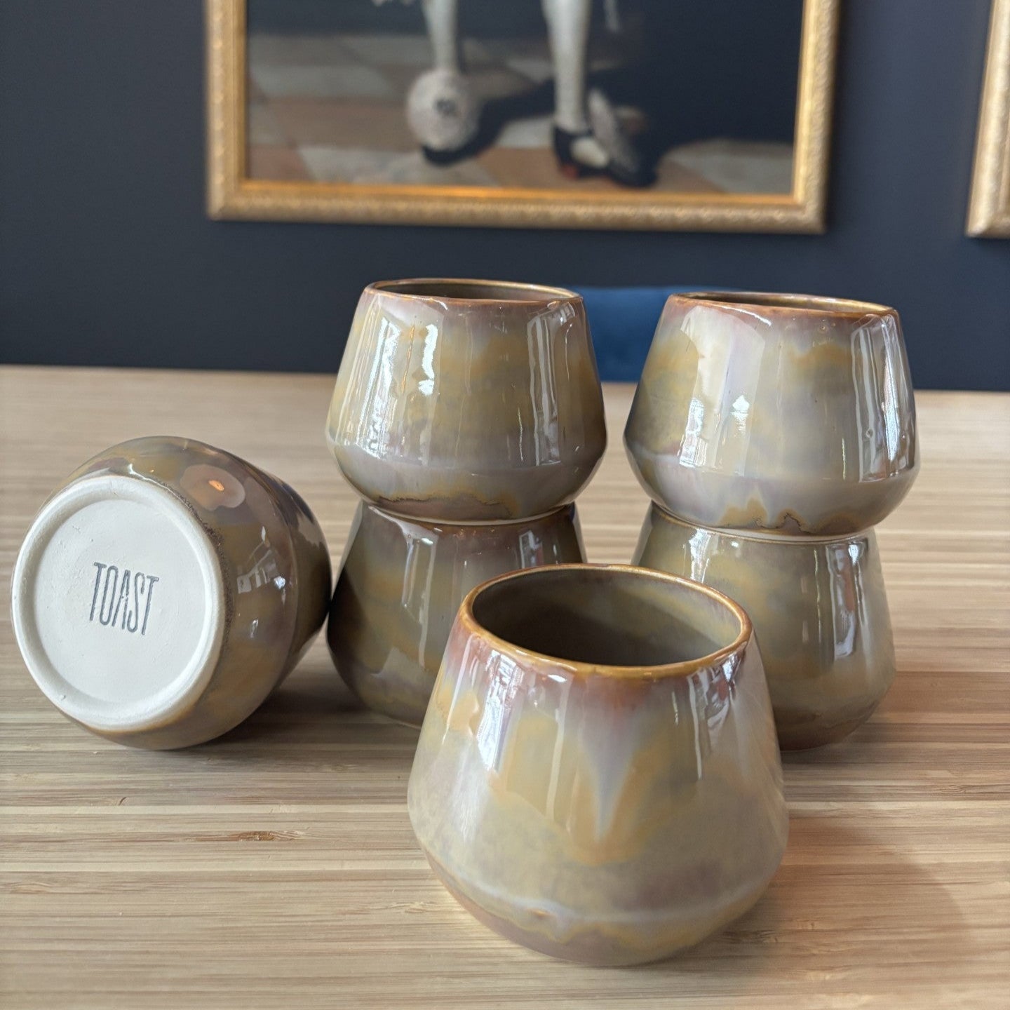 Keramieken mok – aardse glazuurtone